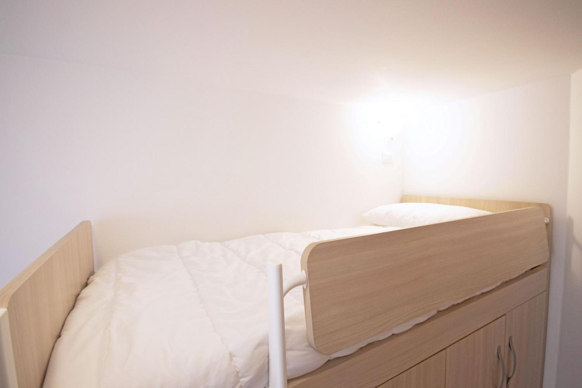 Aurturist Villabassa Chambre photo